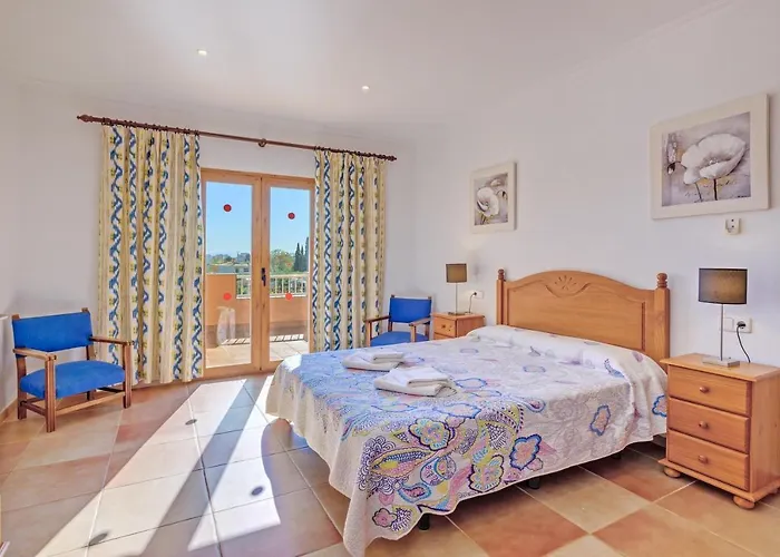 Holiday home Luis Vives