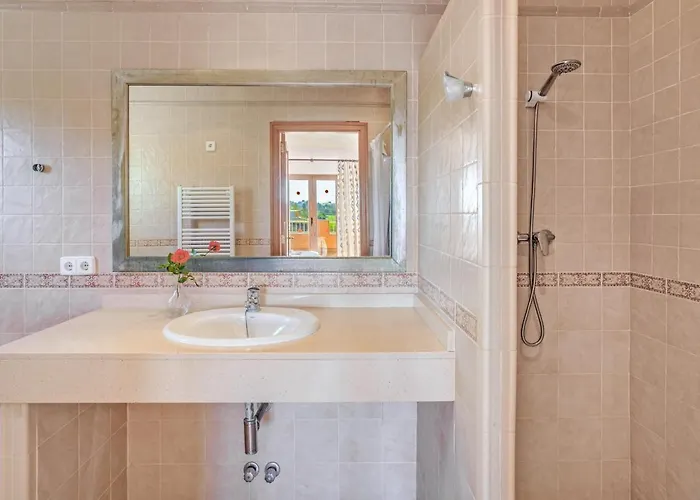 Luis Vives Будинок відпочинку *